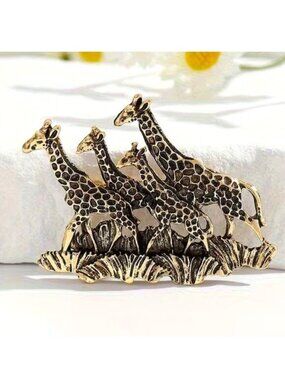 Large Giraffe Brooch Safari Africa Animal Unique Ornate Trendy Stylish Cute Zoo